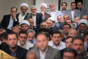دیدار مسئولان نظام و مهمانان کنفرانس وحدت با رهبر انقلاب 31
