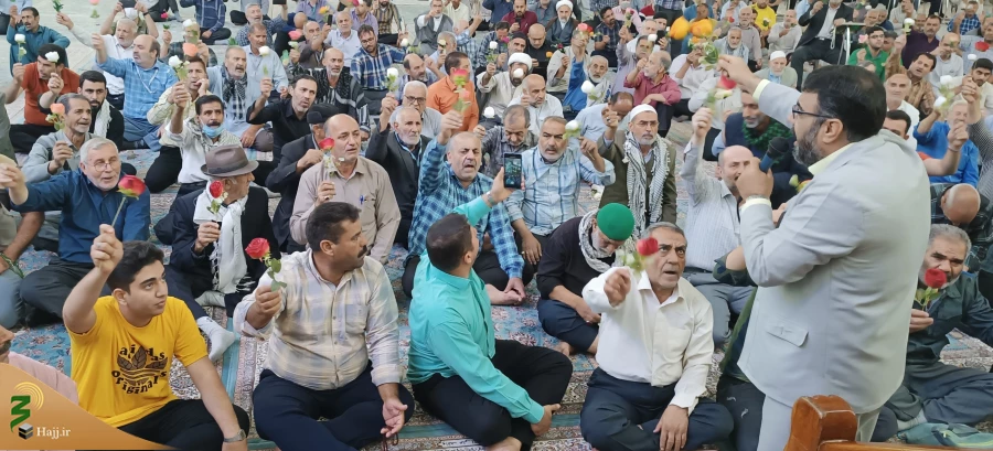 جشن میلاد پیامبر اعظم (ص) و امام جعفر صادق (ع) در حرم مطهر امام حسین (ع) برگزار گردید. 2