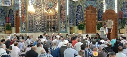 جشن میلاد پیامبر اعظم (ص) و امام جعفر صادق (ع) در حرم مطهر امام حسین (ع) برگزار گردید. 8