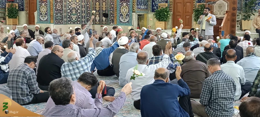 جشن میلاد پیامبر اعظم (ص) و امام جعفر صادق (ع) در حرم مطهر امام حسین (ع) برگزار گردید. 9