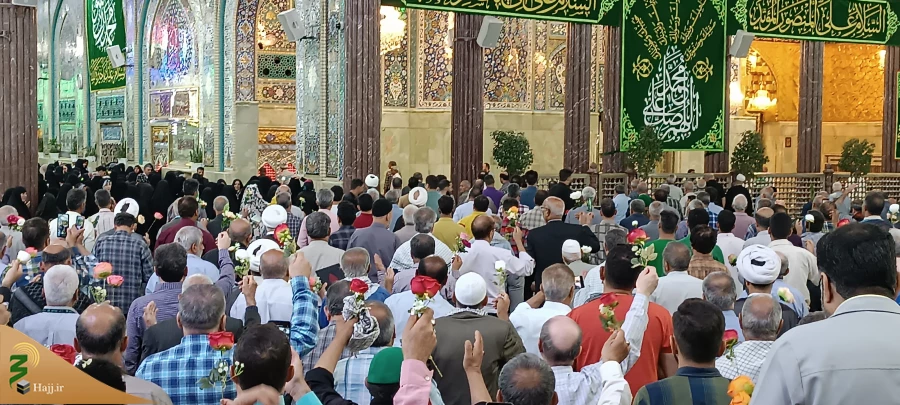 جشن میلاد پیامبر اعظم (ص) و امام جعفر صادق (ع) در حرم مطهر امام حسین (ع) برگزار گردید. 11