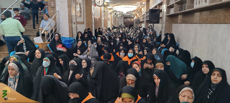 برگزاری جشن میلاد پیامبررحمت(ص)  با حضور زائران ایرانی در سرداب امام علی(ع) 8