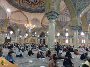 نماینده ولی فقیه در امور حج وزیارت:

مجامع به اصطلاح مدعی حقوق بشرچشم وگوش خود را به روی جنایات صهیونیست ها بسته اند 3