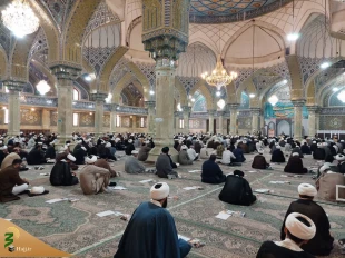 نماینده ولی فقیه در امور حج وزیارت:

مجامع به اصطلاح مدعی حقوق بشرچشم وگوش خود را به روی جنایات صهیونیست ها بسته اند 5