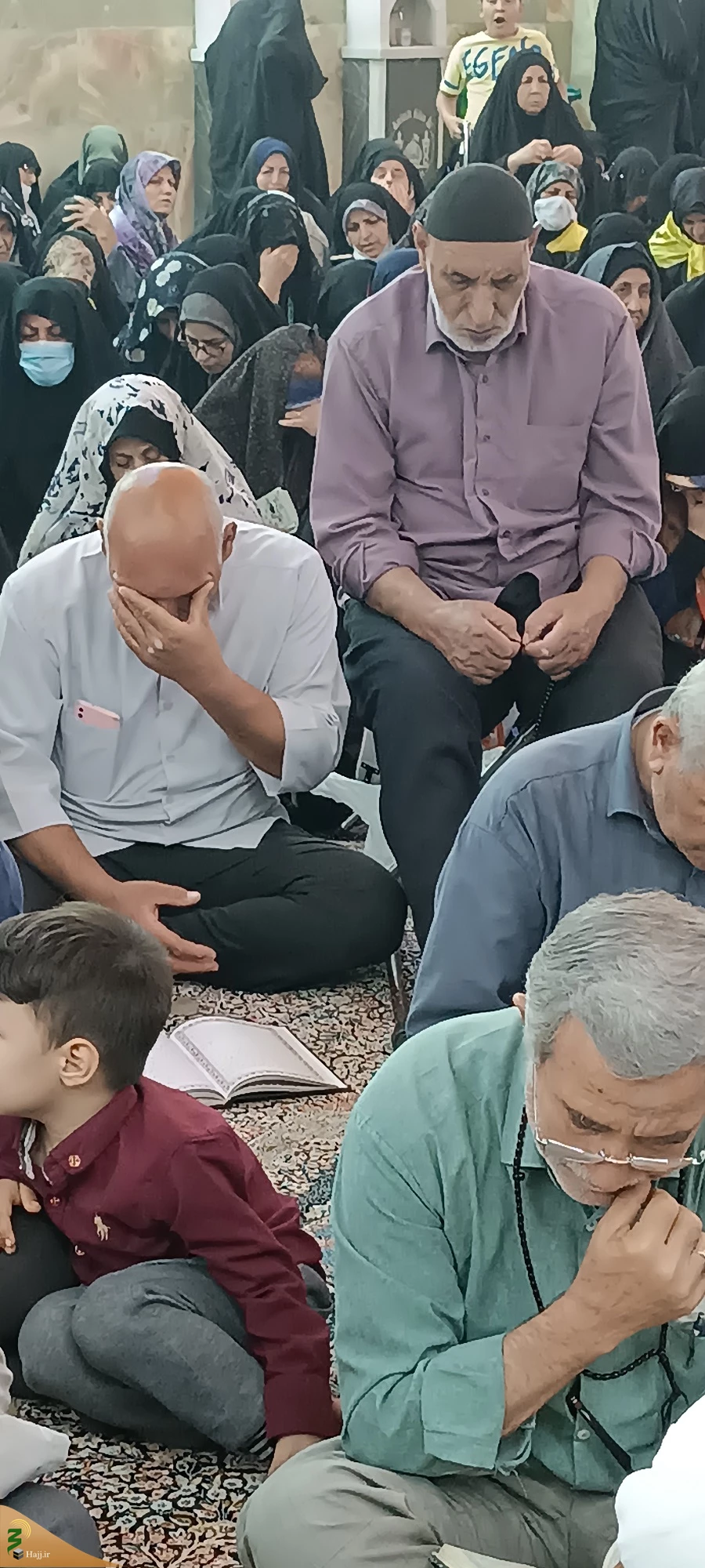 نوای «الهی و ربِّی مَن لی غَیرُک » زائران ایرانی در عای کمیل خیمه گاه حسینی کربلای معلی 2