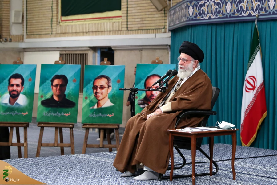 رهبر معظم انقلاب: 
اگر جنایت رژیم صهیونیستی ادامه پیدا کند کسی نمی‌‎تواند جلوی مسلمانان و نیروهای مقاومت را بگیرد. 3