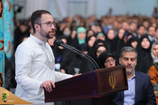رهبر معظم انقلاب: 
اگر جنایت رژیم صهیونیستی ادامه پیدا کند کسی نمی‌‎تواند جلوی مسلمانان و نیروهای مقاومت را بگیرد. 5
