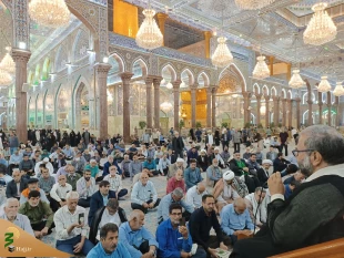 اعلام همدردی زائران و مجاوران حرم حسینی با مصیبت زدگان غزه
 8