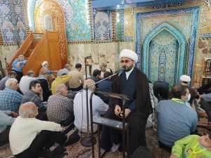 دعای کمیل زائران ایرانی در کربلای معلی