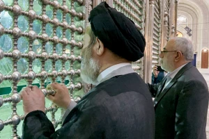 با حضور در حرم بنیانگذار انقلاب اسلامی انجام شد؛

ادای احترام مسئولان حوزه حج و زیارت به امام امت