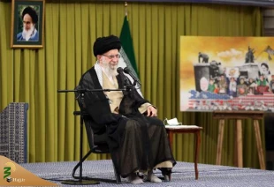 رهبر انقلاب اسلامی در دیدار دانش‌آموزان و دانشجویان:

غزه وجدان بشری را به حرکت در آورد 3