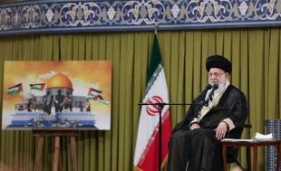 رهبر انقلاب اسلامی در دیدار دانش‌آموزان و دانشجویان:

غزه وجدان بشری را به حرکت در آورد 4