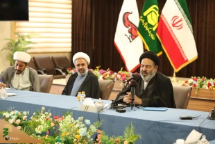 حجت‌الاسلام والمسلمین نواب:

حوادث خونبار غزه مشت لیبرال دموکراسی دروغین غرب را باز کرد 4