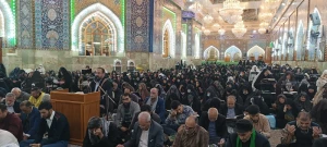 هم نوایی زائران ایرانی در مراسم دعای کمیل در کربلا
