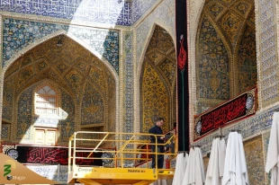 نصب کتیبه‌های فاطمیه در حرم علوی 4