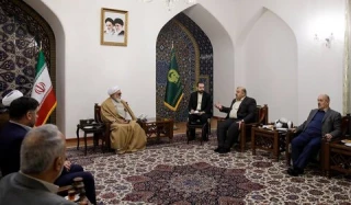 حجت الاسلام مروی در دیدار تولیت حرم مطهر امامین عسکریین(ع)؛
سامرا باید به کانون نشر فرهنگ انتظار در جهان تبدیل شود