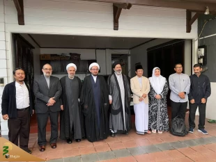Imam of the Indonesian Isteghlal Mosque meets with the Supreme Leader's representative in Hajj and Pilgrimage affairs 3