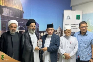 At the meeting of the Iranian pilgrims' head and head of the Mapim organization of Malaysia
Consultation on holding a world summit in support of Palestine
 2