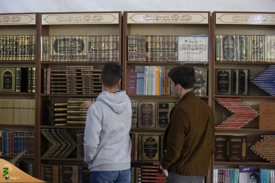 نمایش ۴۵۰ اثر مذهبی آستان عباسی در نمایشگاه کتاب واسط 3