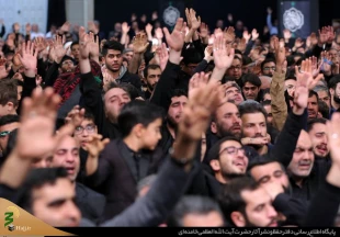 مراسم عزاداری شام شهادت حضرت فاطمه‌زهرا سلام‌الله‌علیها با حضور رهبر انقلاب برگزار شد 8