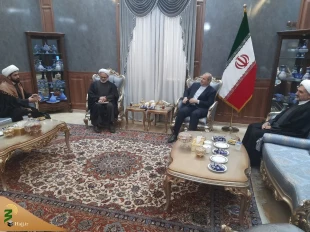 سفیر جمهوری اسلامی ایران در عراق: 

منش‌ها و الگوهای زیست اربعینی باید در طول سال در جامعه جریان داشته باشد. 3