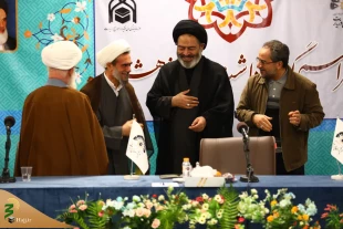 درمراسم گرامیداشت هفته پژوهش درقم؛

برخی محورهای اخلاق پژوهش‌گری مورد تاکید قرار گرفت. 4