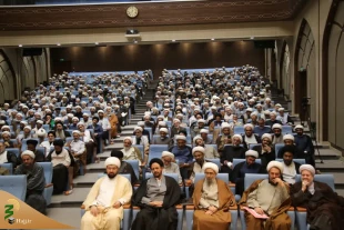 تاکید ممثل الولی الفقیه فی شوون الحج و الزیارة علی ضرورة اهتمام خدام العمرة الثقافیین ببیان الخطوة الثانیة للثورة الإسلامیة و الجهاد التبیین 2