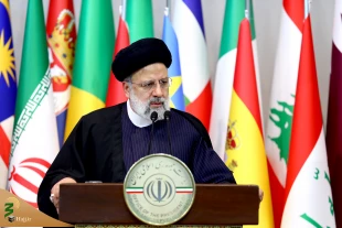 دکتر رئیسی در کنفرانس بین‌المللی تهران در خصوص فلسطین:

آمریکایی‌ها برای غزه نقشه نکشند، آینده این منطقه به دست مردمان و دولت قانونی آن رقم خواهد خورد 4