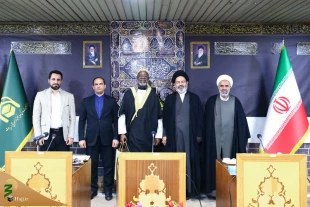 زیارة مفتی جمهوریة الکونغو مع ممثل الولی الفقیه فی شؤون الحج و الزیارة 2