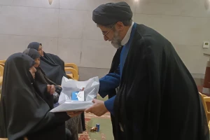 حضور مادران و همسران شهدا در دفتر نمایندگی بعثه مقام مظم رهبری در کربلا