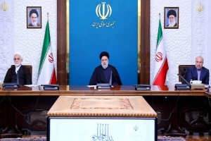در پی حمله تروریستی به زائرین گلزار شهدای کرمان صورت گرفت؛

تشکیل جلسه شورای عالی امنیت ملی/ 3 تصمیم فوری برای شناسایی و برخورد قاطعانه با آمران و عاملان این جنایت