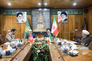 Tunisian ambassador meets with the Supreme Leader's representative in Hajj and Pilgrimage affairs