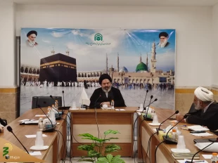 در نشست هم‌افزایی نمایندگان بیوت مراجع تقلید مطرح شد؛

وجوب یا عدم وجوب ترتیب اعمال روز عید قربان و حکم خروج از منا در شب دوازدهم 3