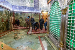 شست‌وشو و غبارروبی حرم مطهر امیر مؤمنان (ع)+عکس 4