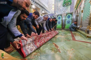 شست‌وشو و غبارروبی حرم مطهر امیر مؤمنان (ع)+عکس 5