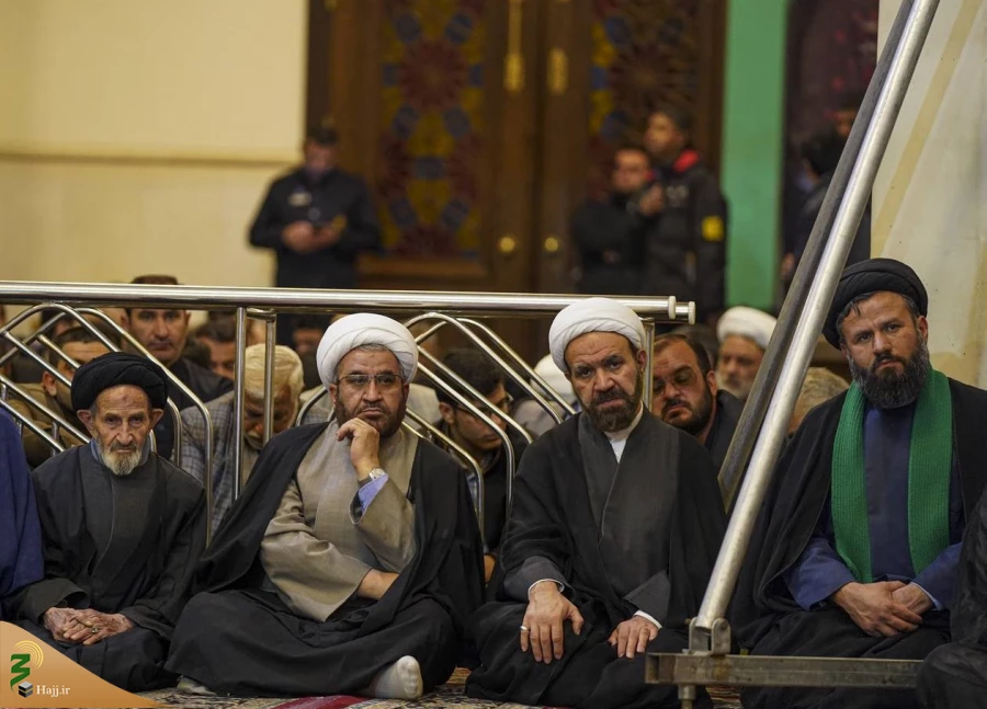 حجت‌الاسلام رفیعی در شام غریبان شاهچراغ (ع):

ولایت‌پذیری مهمترین شاخصه احمدبن موسی (ع) بود 5