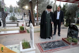 حضور رهبر معظم انقلاب در مرقد مطهر امام خمینی(ره) و گلزار شهیدان 13