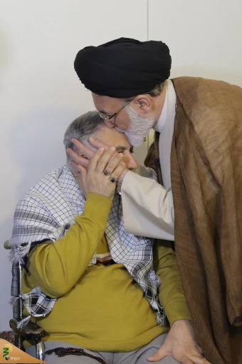اعزام نمایندگان رهبر انقلاب برای تجلیل از جانبازان 19