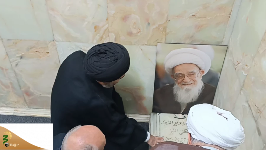 حضور نماینده ولی فقیه درامورحج و زیارت درجمع زائران ایرانی حرم سیدالشهداء(ع) 11