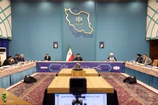 با حضور رئیس جمهور صورت گرفت

تصویب راه‌اندازی ستاد تدبر در قرآن و کارویژه‌های قرآنی ۱۴۰۳