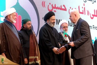 آئین اختتامیه دومین جشنواره فرهنگی هنری  انا من حسین  37