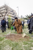 همزمان با روز درختکاری انجام شد؛
کاشت دو اصله نهال توسط سرپرست حجاج ایرانی و رئیس سازمان حج و زیارت
 4
