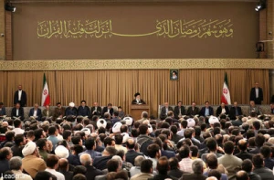 در محفل انس با قرآن صورت گرفت:

تأکید رهبر انقلاب بر تکثیر جلسات قرآنی در مساجد و منازل