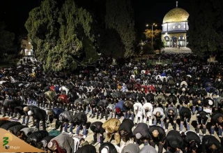 اقامه نماز تراویح با حضور 35 هزار مسلمان در مسجدالاقصی