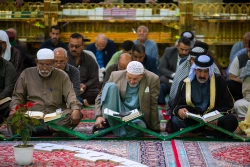  برنامه جزء خوانی قرآن کریم در حرم مطهر حضرت امام حسین علیه السّلام 19