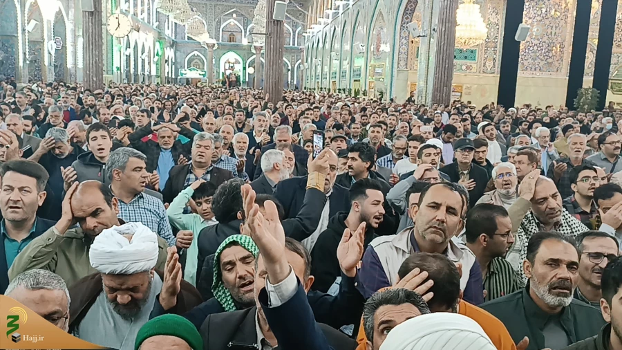 مراسم ویژه تحویل سال نو در حرم امام حسین(ع) برگزار شد+ فیلم 2
