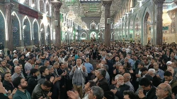 مراسم ویژه تحویل سال نو در حرم امام حسین(ع) برگزار شد+ فیلم 2
