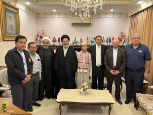 لقاء ممثل الولی الفقیه فی شوون الحج و الزیارة مع رئیس المرکز الإسلامی التایلندی 2