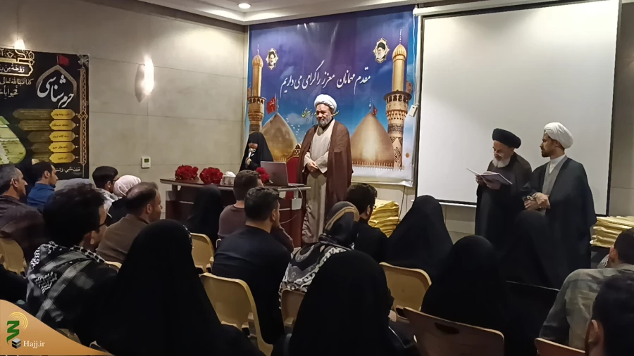 حضور  فرزند شهید و حافظ کل قرآن کریم در دفتر نمایندگی بعثه رهبری در عراق+ فیلم 2