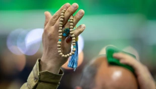 حال و هوای سومین شب قدر در حرم امام حسین علیه‌السلام 6